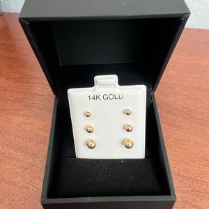 Kay Jewelers 14k Gold stud earrings.
